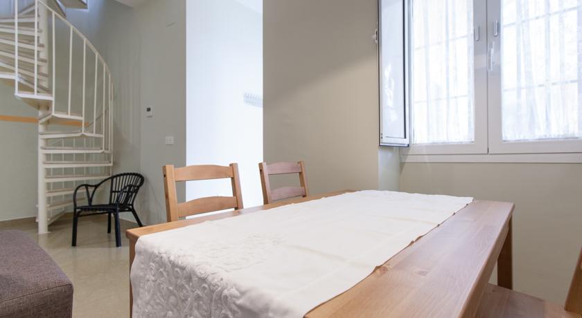 Apartamentos Diaber Alberto Lista Sevilla Zimmer foto