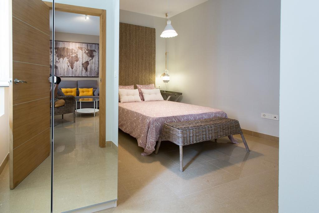 Apartamentos Diaber Alberto Lista Sevilla Zimmer foto