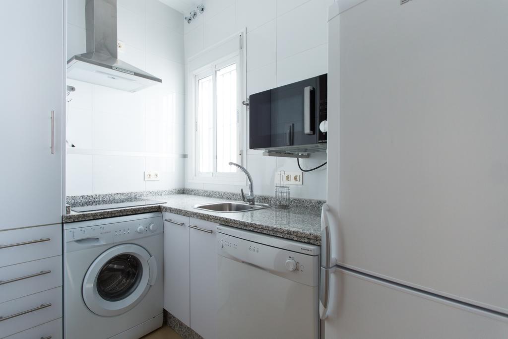Apartamentos Diaber Alberto Lista Sevilla Zimmer foto