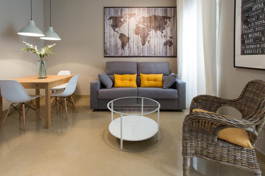 Apartamentos Diaber Alberto Lista Sevilla Zimmer foto