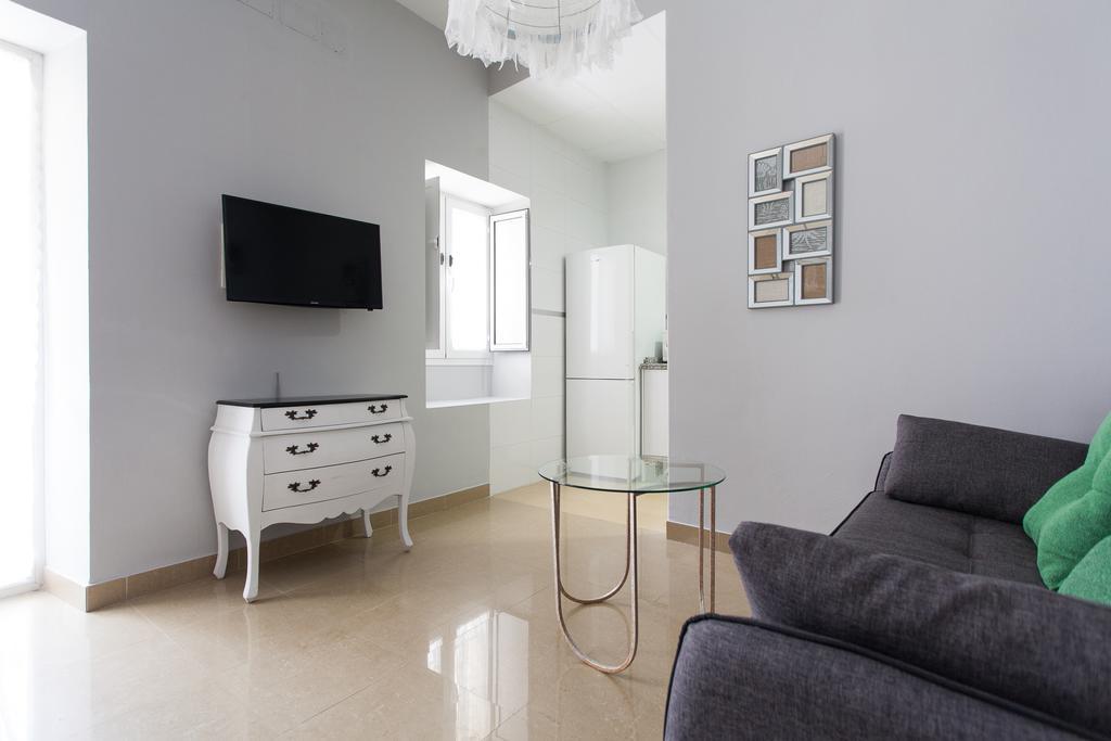 Apartamentos Diaber Alberto Lista Sevilla Zimmer foto