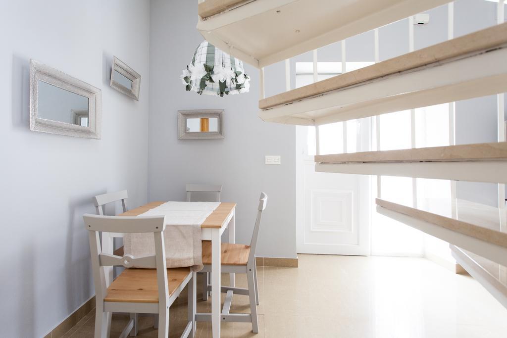 Apartamentos Diaber Alberto Lista Sevilla Zimmer foto