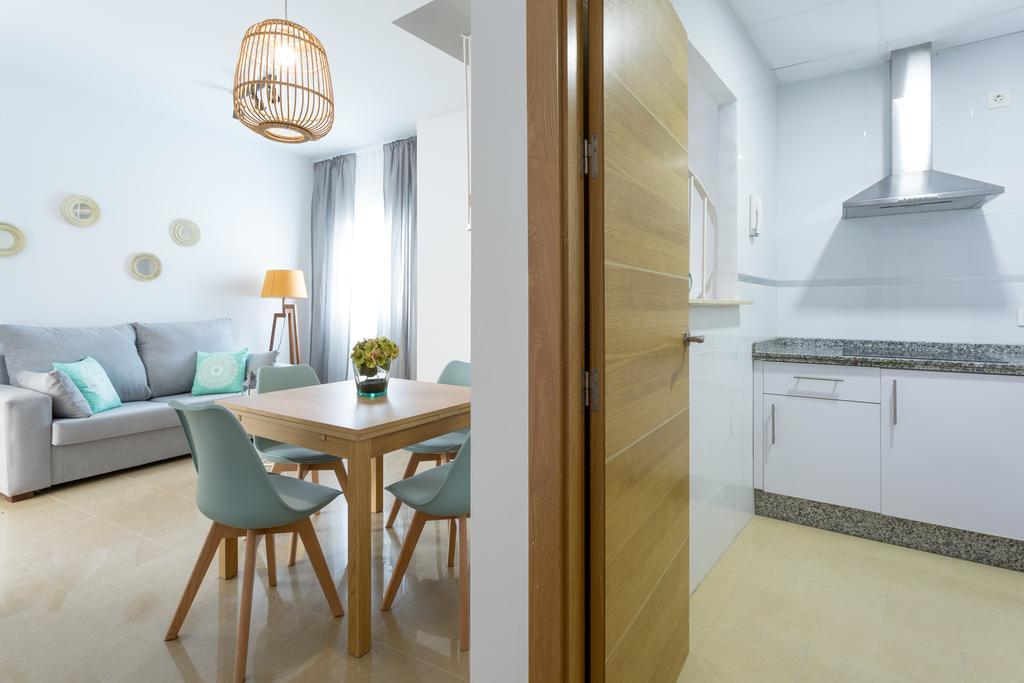Apartamentos Diaber Alberto Lista Sevilla Exterior foto
