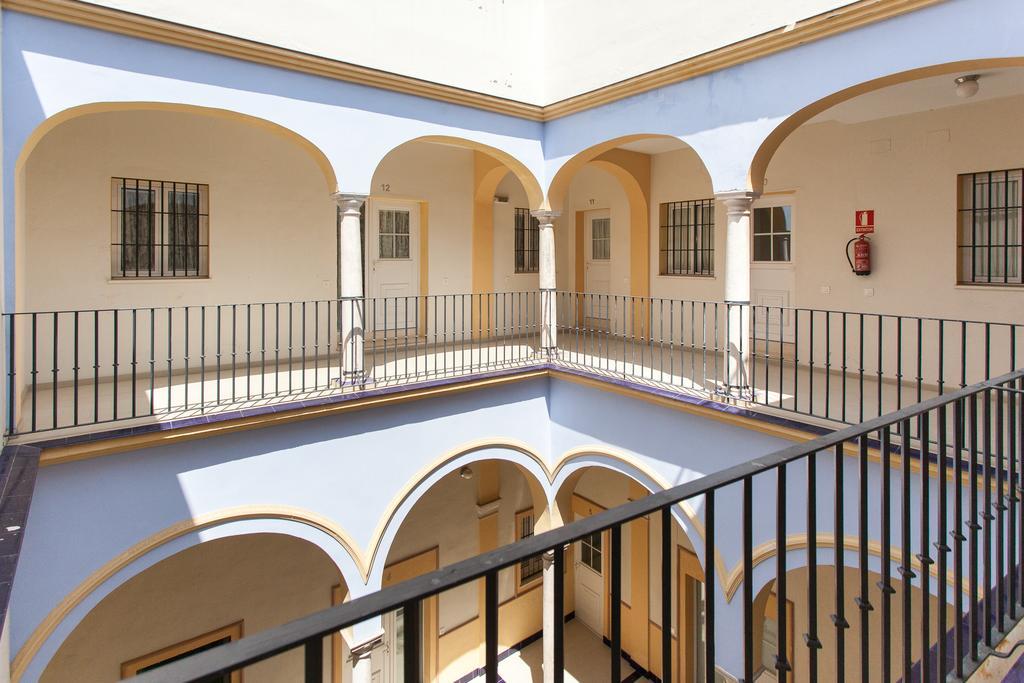 Apartamentos Diaber Alberto Lista Sevilla Exterior foto
