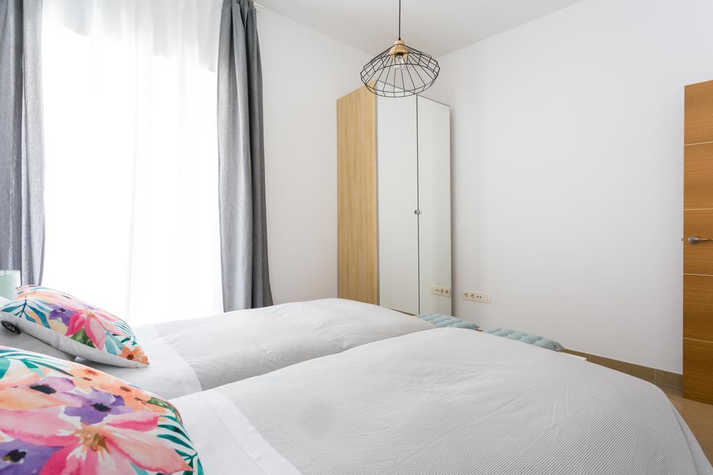 Apartamentos Diaber Alberto Lista Sevilla Exterior foto